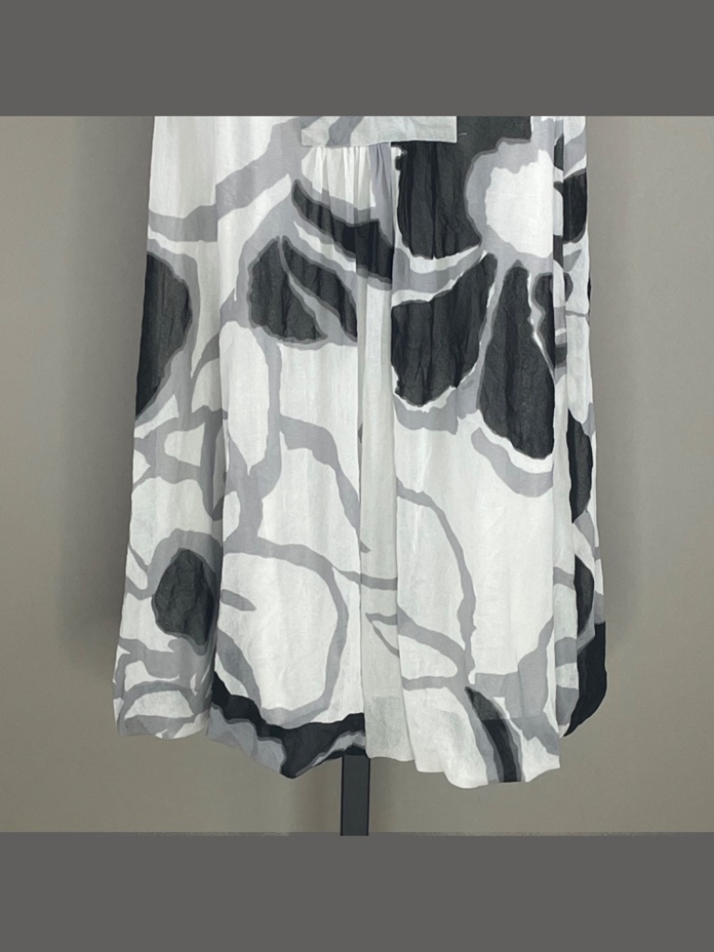 Fuzzi Dress Womens Medium black gray white floral mesh bubble hem designer shift - Picture 3 of 9